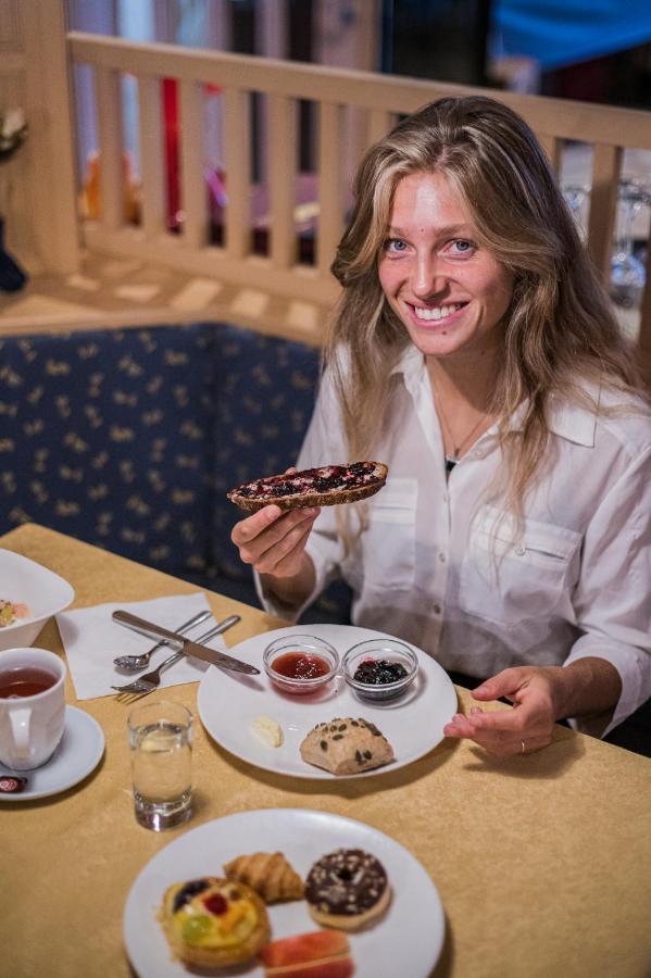 Hotel Kronplatz Valdaora Kültér fotó