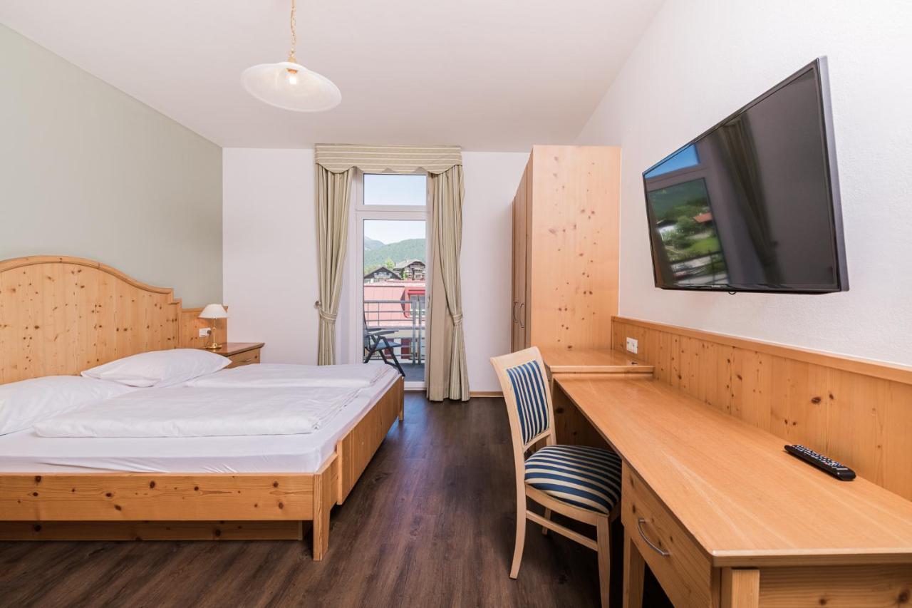 Hotel Kronplatz Valdaora Kültér fotó