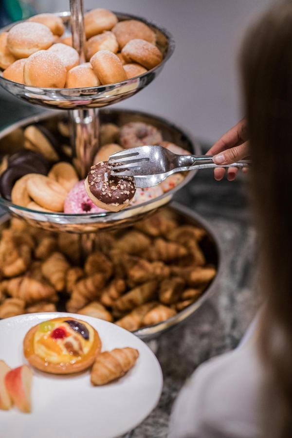 Hotel Kronplatz Valdaora Kültér fotó