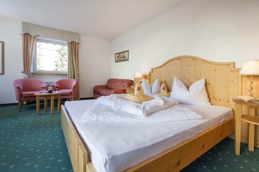 Hotel Kronplatz Valdaora Kültér fotó