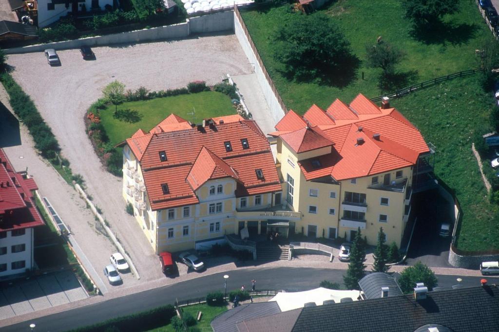 Hotel Kronplatz Valdaora Kültér fotó