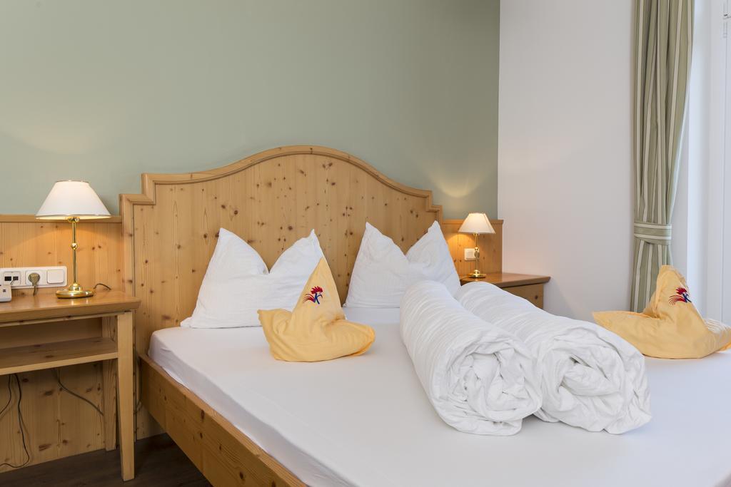 Hotel Kronplatz Valdaora Kültér fotó