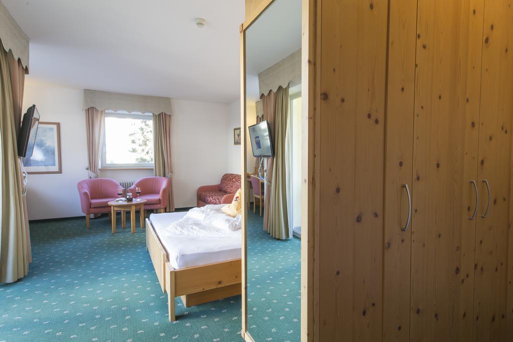 Hotel Kronplatz Valdaora Kültér fotó