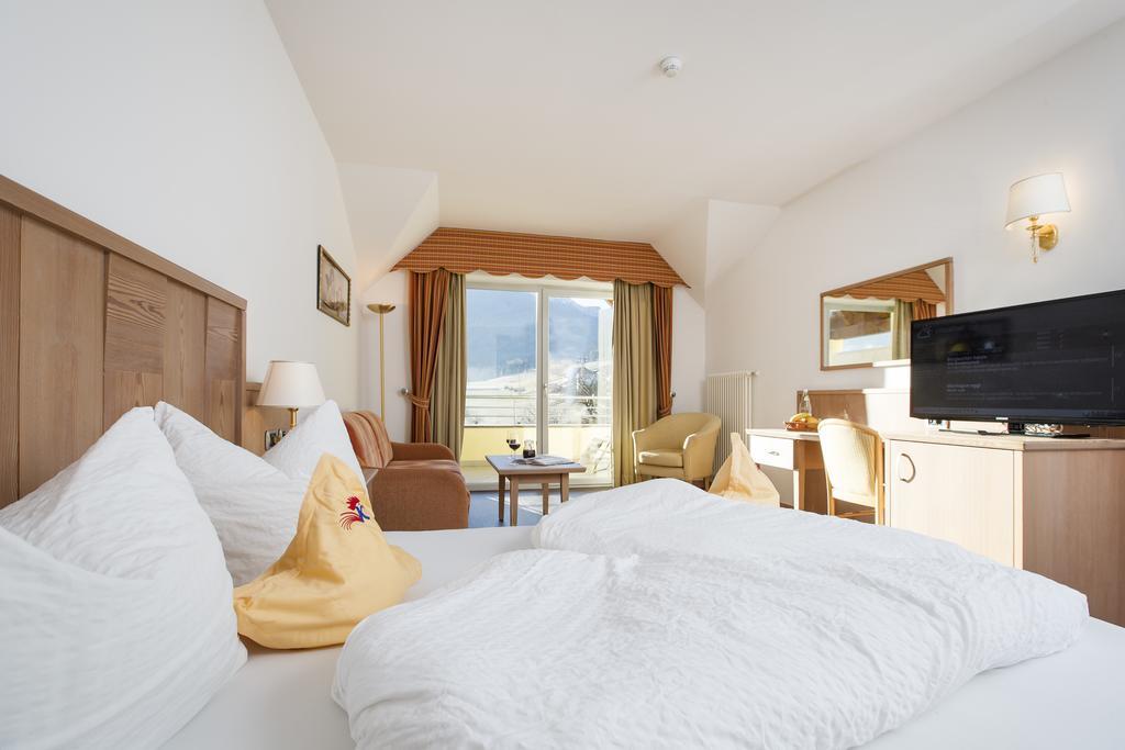 Hotel Kronplatz Valdaora Kültér fotó