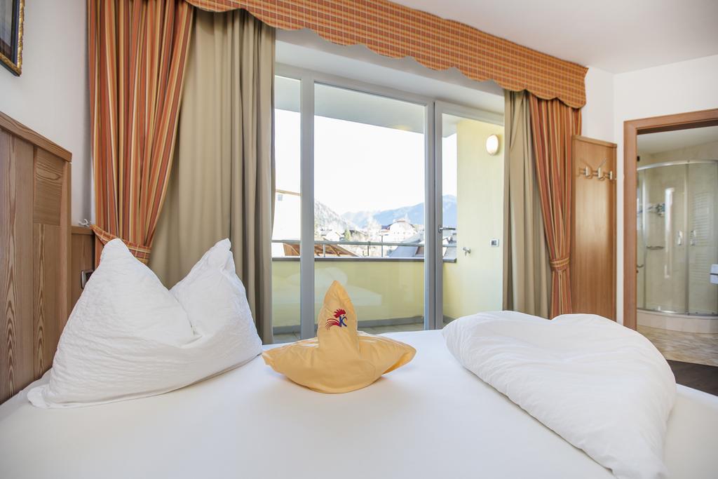 Hotel Kronplatz Valdaora Kültér fotó